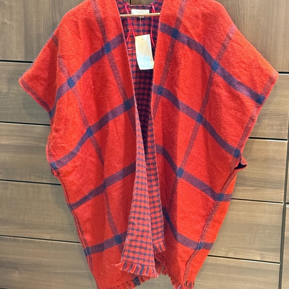 NWT LOFT Reversible Red and Blue Plaid Poncho - Picture 6 of 7